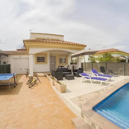 Villa Montse Riumar